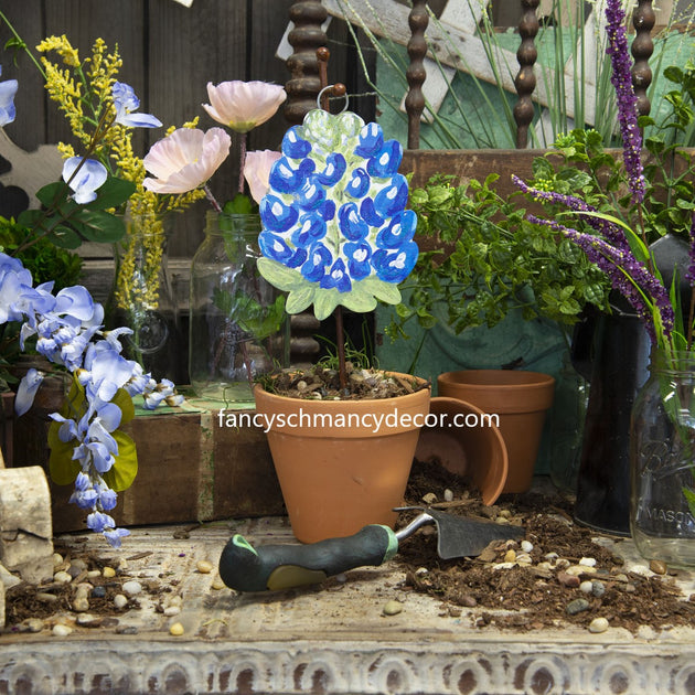 Mini Gallery Charm by The Round Top Collection FancySchmancyDecor