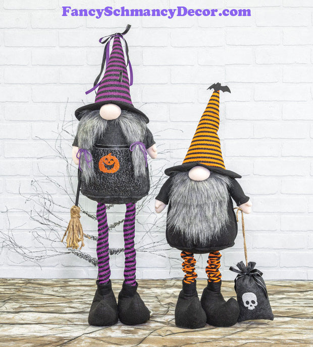 Witchy Gnome Stretch Leg