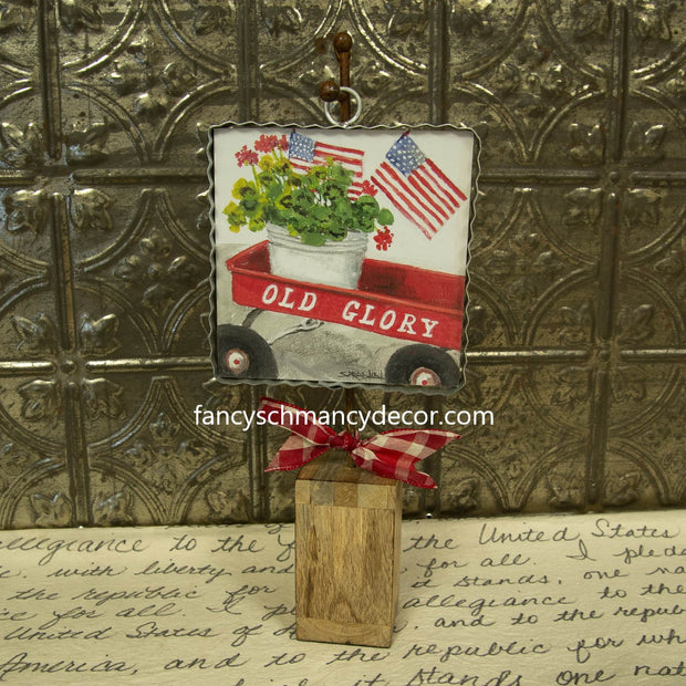 Mini Patriotic Wagon Print by The Round Top Collection