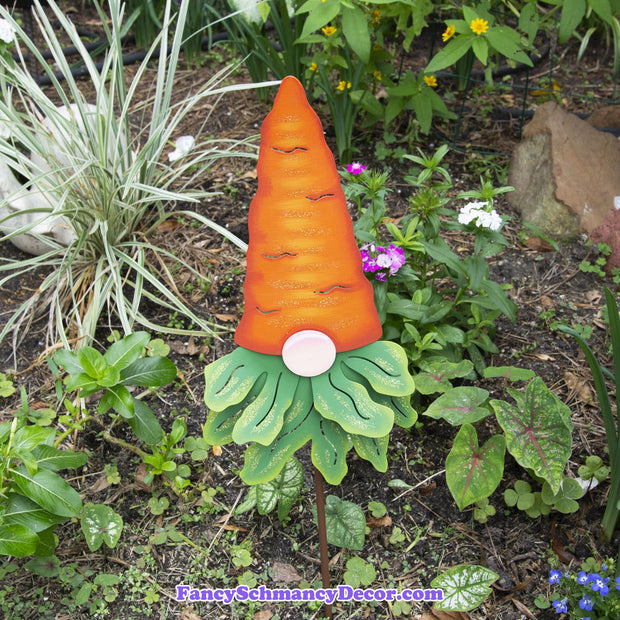 Carrot Gnome by The Round Top Collection