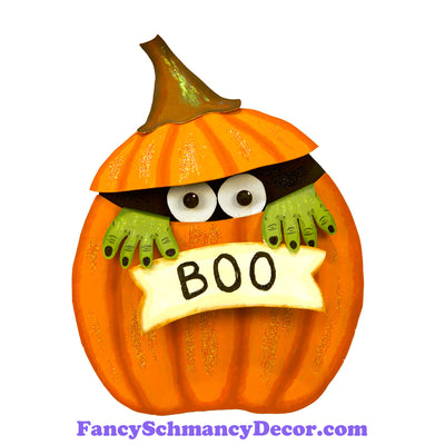 Pumpkin With The Creeps by The Round Top Collection F19038